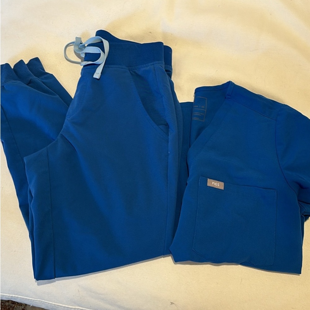 Royal blue FIGS set